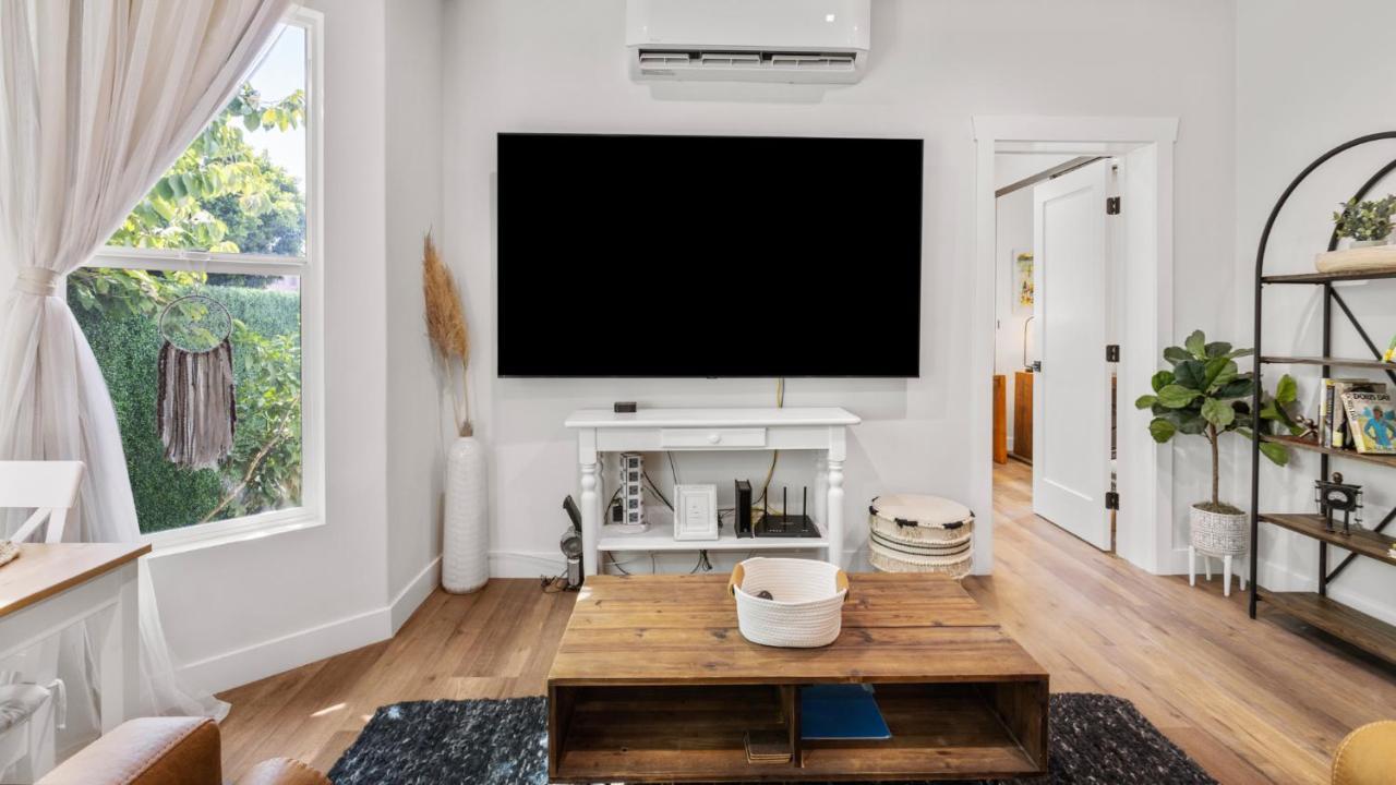 Newly Remodeled Beautiful 2Br Flat In Atwater Village Glendale Buitenkant foto